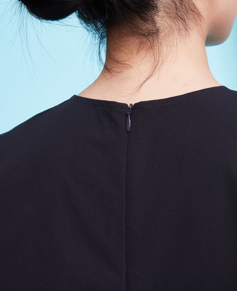 《定番》フリルヘムノースリーブブラウス（セットアップ可） 詳細画像 ブラック 5