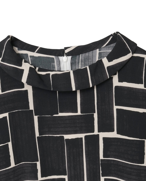 ブラッシュマークプリントハイネックブラウス 詳細画像 ブラック 11