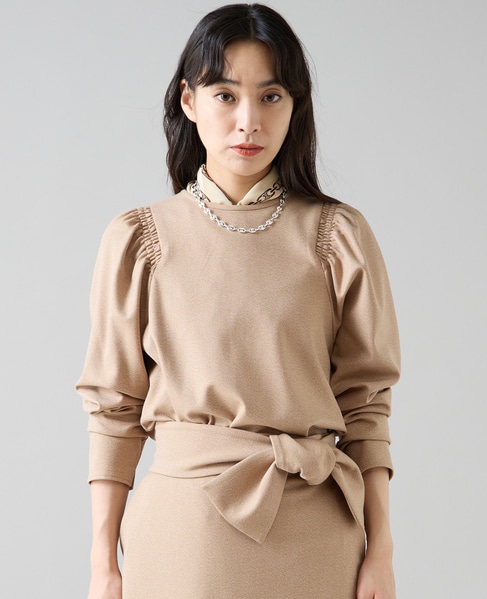 シャーリングパフブラウス