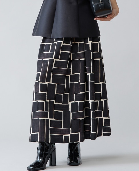 ブラッシュマークプリントアシンメトリータックスカート 詳細画像 ブラック 1