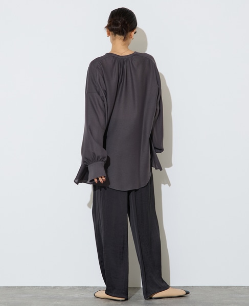 ギャザーオーバーブラウス 詳細画像 チャコールグレー 7
