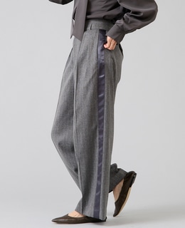 サイドラインパンツ