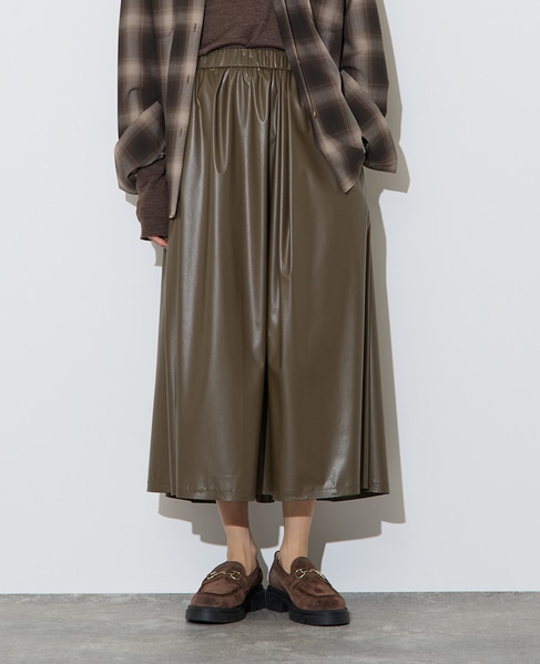 レザー調タックフレアスカート 詳細画像 カーキ 1