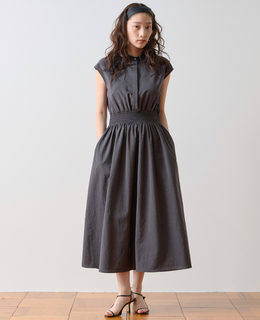 ハイネックシャーリングワンピース