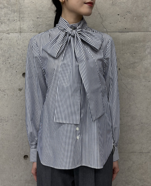 ボウタイハイネックボタンブラウス 詳細画像 ホワイト×ネイビー 2