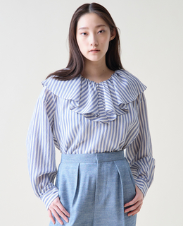 フリルギャザーブラウス