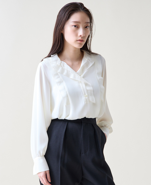 プリーツディテールブラウス 詳細画像 アイボリー 2