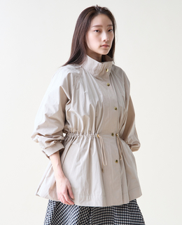 ボリュームマウンテンパーカー