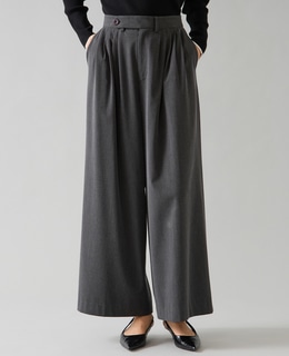 タックワイドパンツ