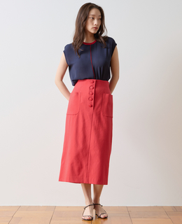 フロントボタンタイトスカート