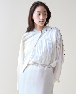 アクセントボタンカーディガン