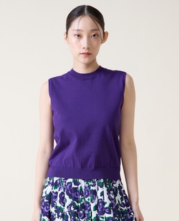 トリプルラインスリーブレスニット