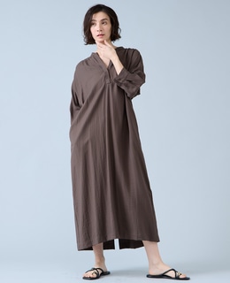 バックギャザーワンピース