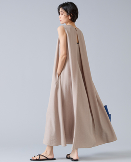 後ろあきノースリーブマキシワンピース