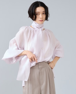 ボウタイ付きギャザーブラウス