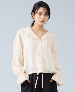 セーラーカラーブラウス