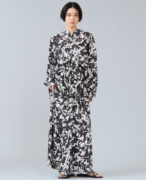 強撚割繊フラワープリントシャツブラウス 詳細画像 ブラック 2