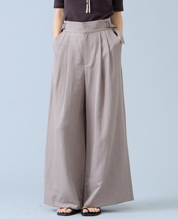 ワイドレッグパンツ