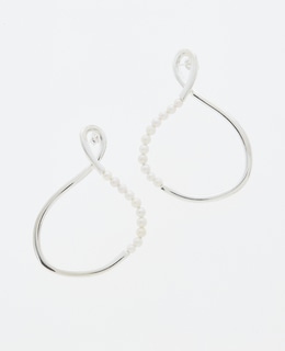 blanciris/Succession collection Sterling Silver with Akoya Pearl Pierce