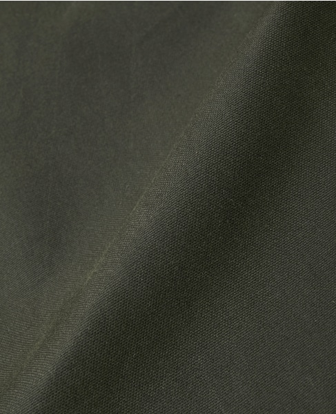 【TOTEME/トーテム】Zipped funnel jacket 詳細画像 カーキ 10