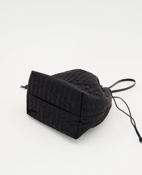 【VALESQUE/ ヴァレスク】バケットバッグ 詳細画像 ブラック 4