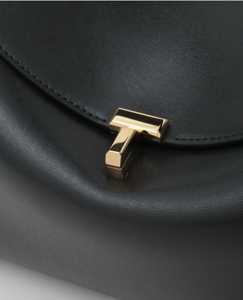 【TOTEME/トーテム】T-Lock Leather Top Handle 詳細画像 ブラック 5