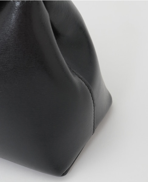 【TOTEME/トーテム】T-Lock Leather Clutch 詳細画像 ブラック 6