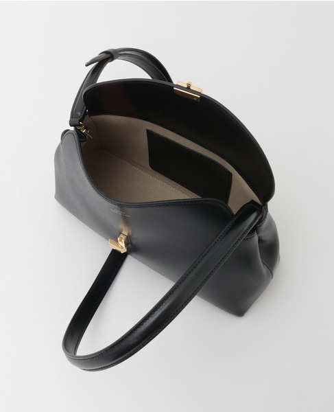 【TOTEME/トーテム】T-Lock Leather Clutch 詳細画像 ブラック 8