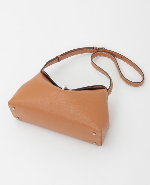 【TOTEME/トーテム】T-Lock grained-leather clutch 詳細画像 タン 7