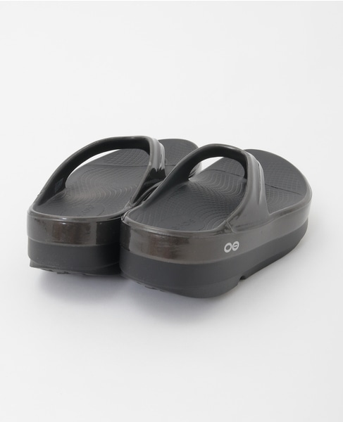 【OOFOS/ウーフォス】OOmega Luxe_Titanium Mirror 詳細画像 スミクロ 4