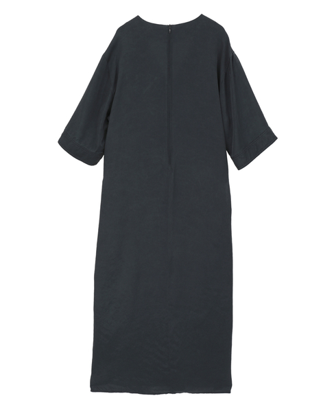 《コラボ》大草直子さん&times;martinique Vネックナローワンピース 詳細画像 ネイビー 4