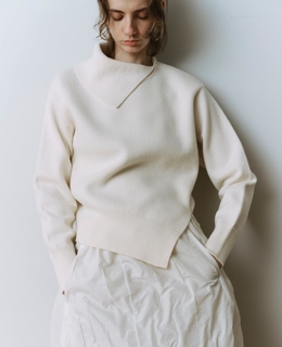 ストレッチウールアシメプルオーバー