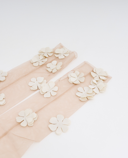 【MARGE/マージ】Tulle flower motif gloves 詳細画像 アイボリー 4