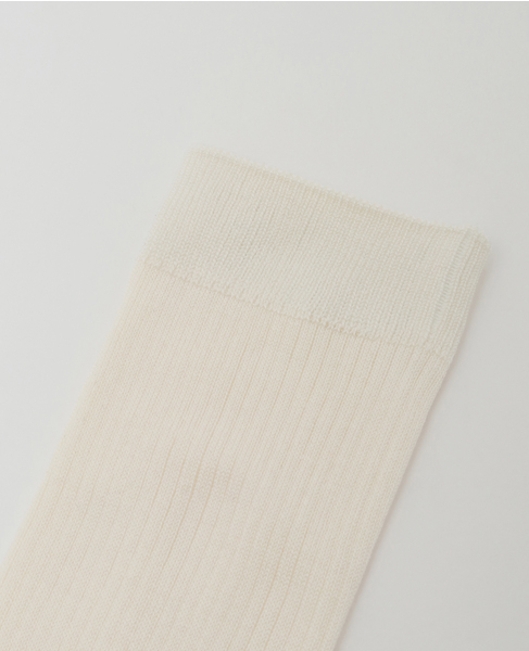 【MARCOMONDE/マルコモンド】silk ribbed socks 詳細画像 ホワイト 4