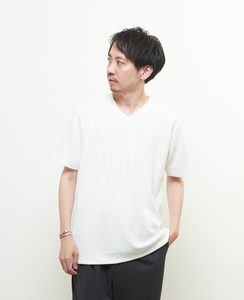 ジオメトリックブリスターVネックハーフスリーブTシャツ 詳細画像 ホワイト 1