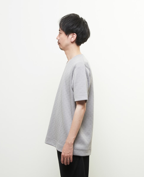 ジオメトリックブリスターVネックハーフスリーブTシャツ 詳細画像 ホワイト 3