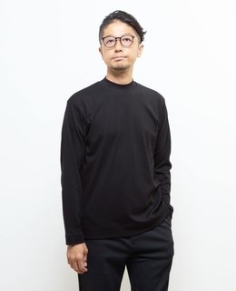 スビンプラチナムモックネックTシャツ