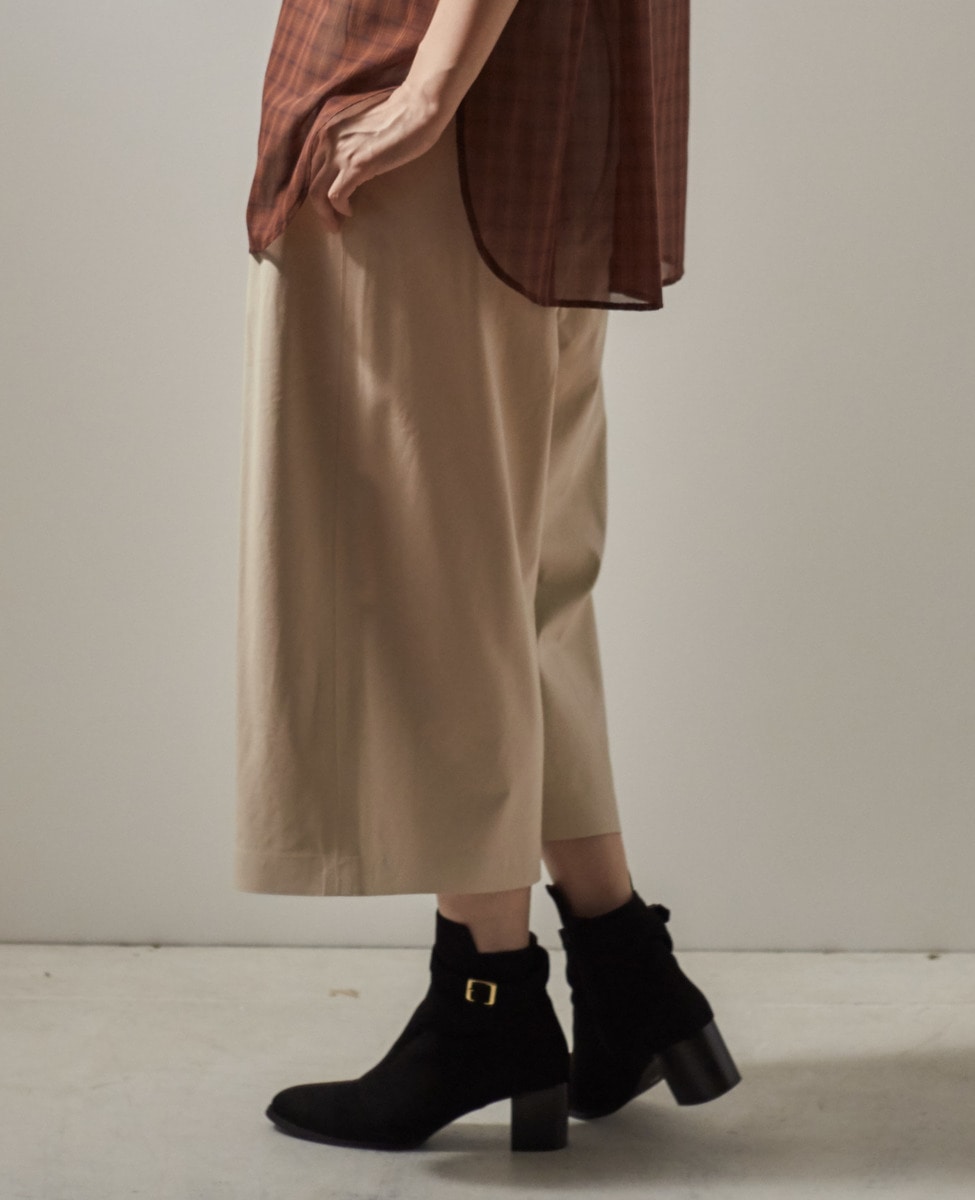 フェイクレザーワイドクロップドパンツ 商品詳細 メルローズ公式通販 Melrose Store メルローズストア