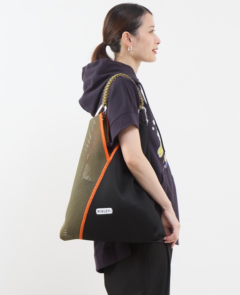 【Soffitto別注】RISLEY×OUTDOORコラボトライアングルメッシュバッグ [[R2401-TMB20]] 詳細画像 ブラック×カーキ 3