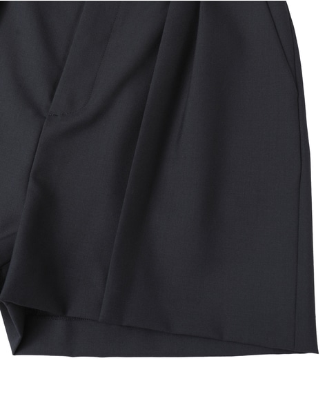 【LUTZ HUELLE/ルッツヒュエル】タックデザインショートパンツ 詳細画像 ネイビー 4