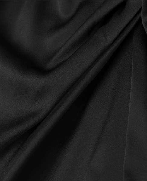 【LUTZ HUELLE/ルッツヒュエル】アシンメトリースカート 詳細画像 ブラック 6