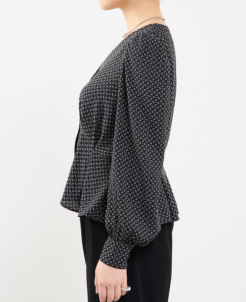 Vネックウエストタックブラウス 詳細画像 ブラック系その他 10