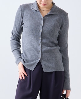 釦開きタートルニット