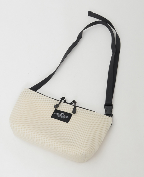 【BAGSINPROGRESS/バッグスインプログレス】Fannypack Crossbody J - Double Mesh 詳細画像 ホワイト 4