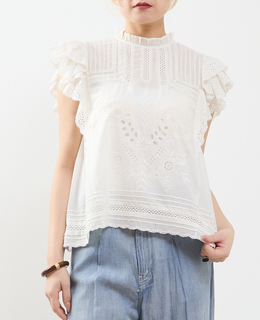 スカラ刺繍フリルブラウス
