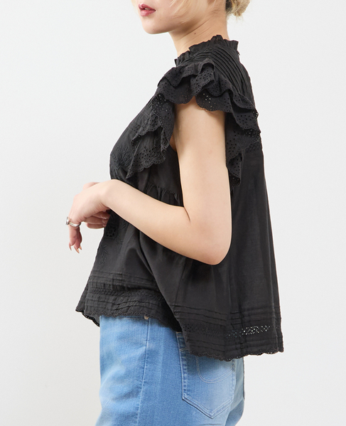 スカラ刺繍フリルブラウス 詳細画像 ブラック 2