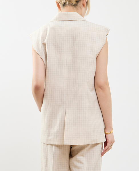 【A_ /エース】カットオフデザイン ノーカラースリーブレスジャケット 詳細画像 ベージュ系その他 4