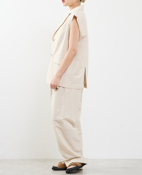 【A_ /エース】カットオフデザイン ノーカラースリーブレスジャケット 詳細画像 ベージュ系その他 8