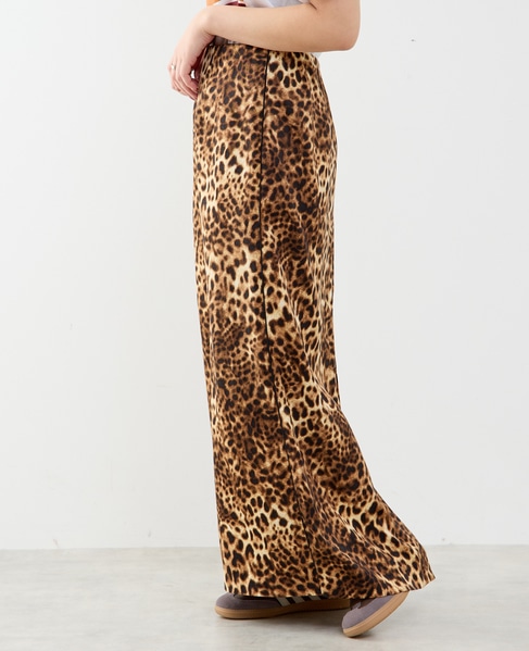 上品な光沢感のIラインスカート 詳細画像 レオパード 2