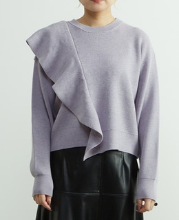 フリル付きニット